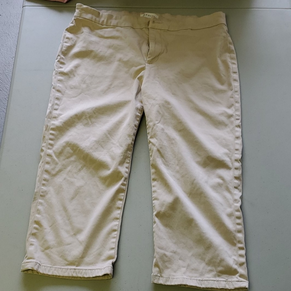Khaki capris